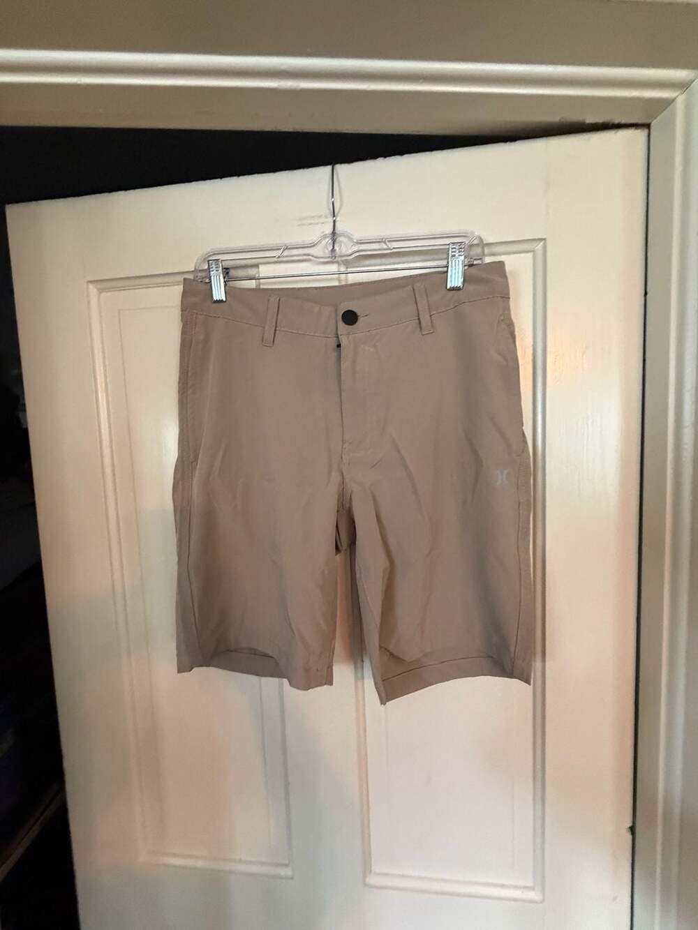 Hurley Men's Tan Hybrid Walk Shorts Size 30